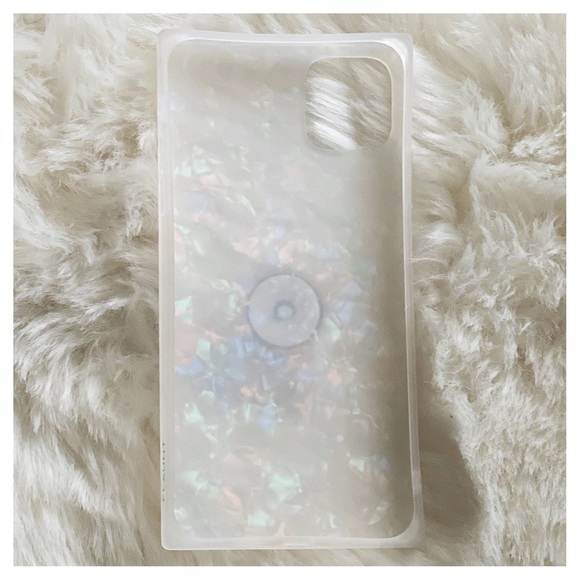SOLD -  iPhone case for 11 Max Pro : FLAUNT Opal Shell Square iPhone case - Picture 3 of 10
